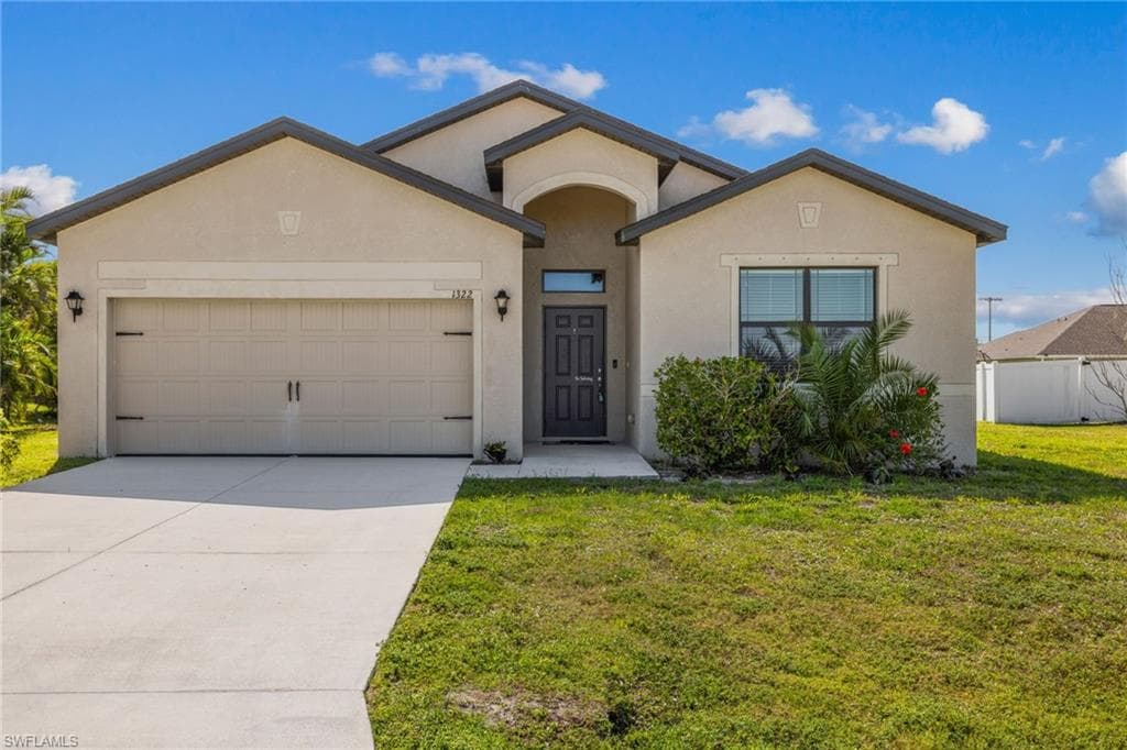 1322 22nd Ave, Cape Coral, FL 33991-2