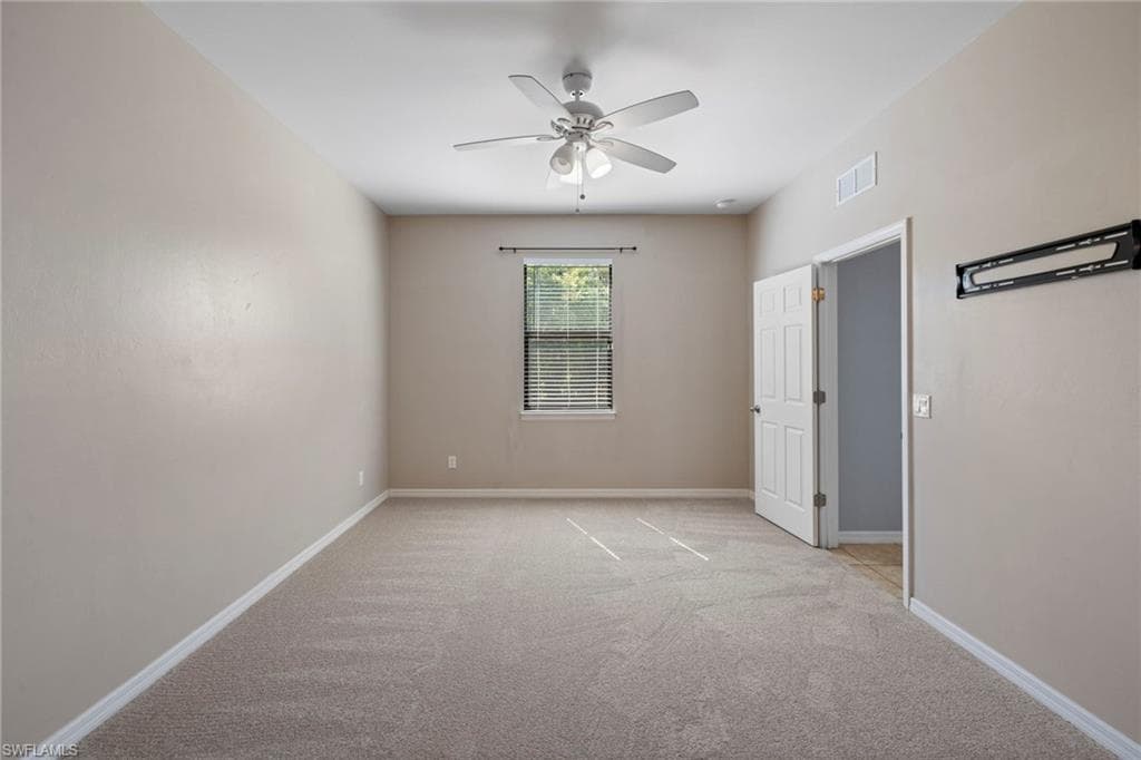 1322 22nd Ave, Cape Coral, FL 33991-29