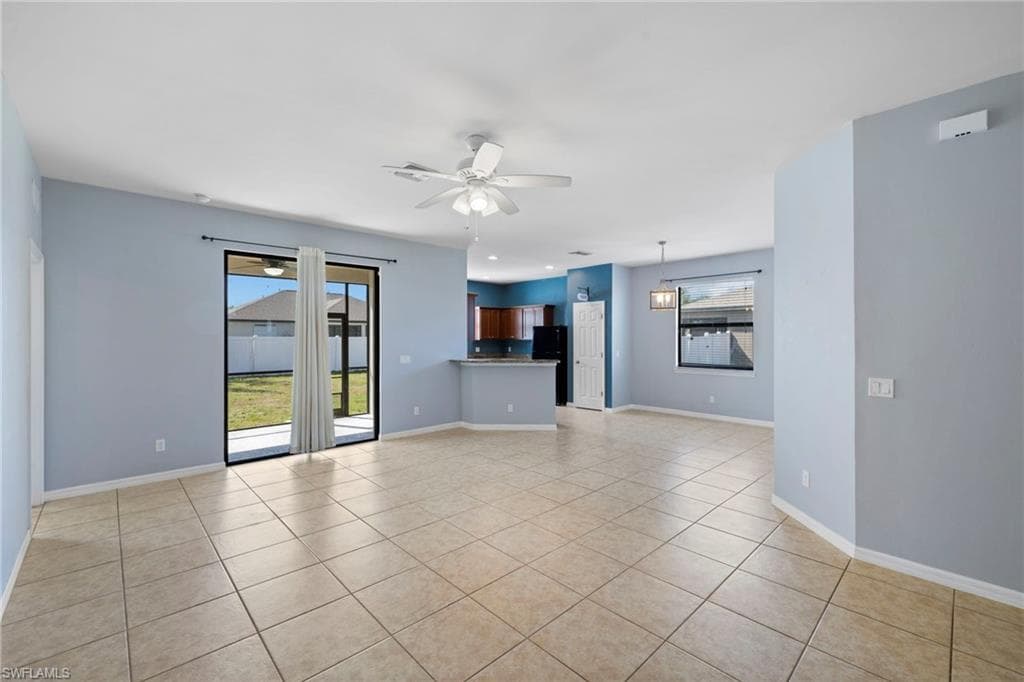 1322 22nd Ave, Cape Coral, FL 33991-8