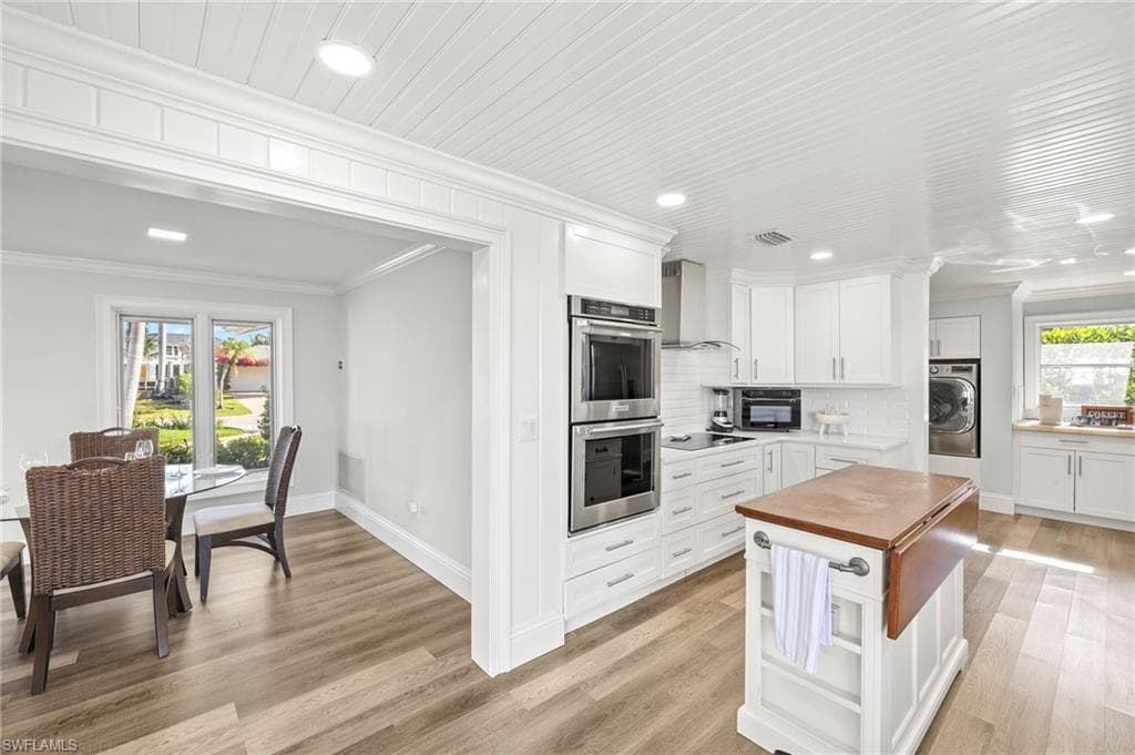 1400 Marlin Dr, Naples, FL 34102-9