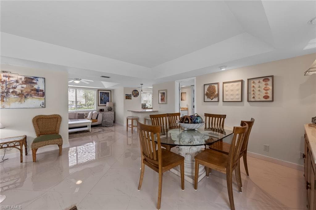 261 Quails Nest Rd 5, Naples, FL 34112-16