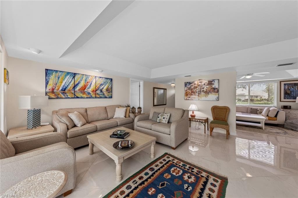 261 Quails Nest Rd 5, Naples, FL 34112-19