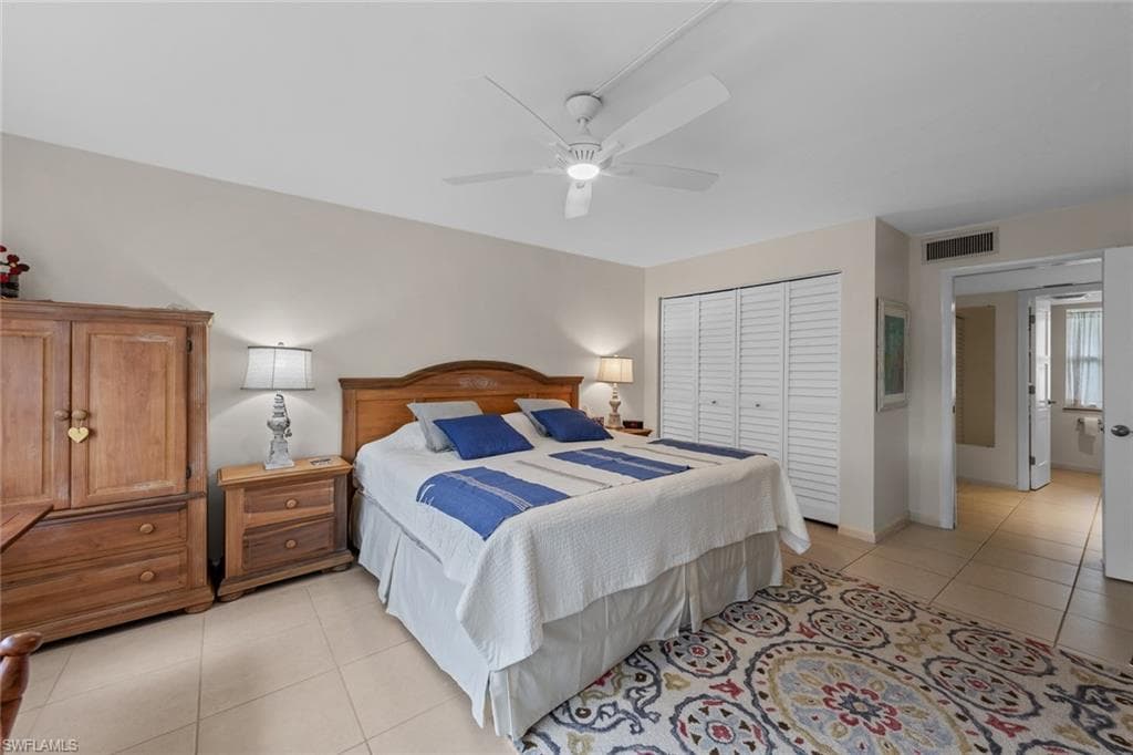 261 Quails Nest Rd 5, Naples, FL 34112-33
