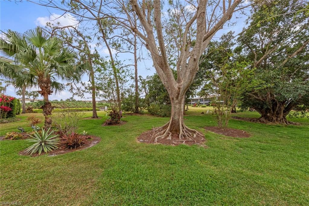 261 Quails Nest Rd 5, Naples, FL 34112-44