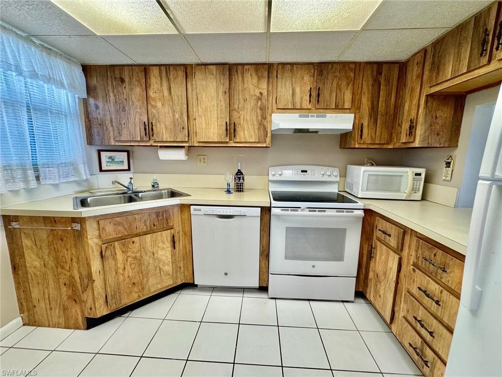 190 Pebble Beach Blvd 304, Naples, FL 34113-10