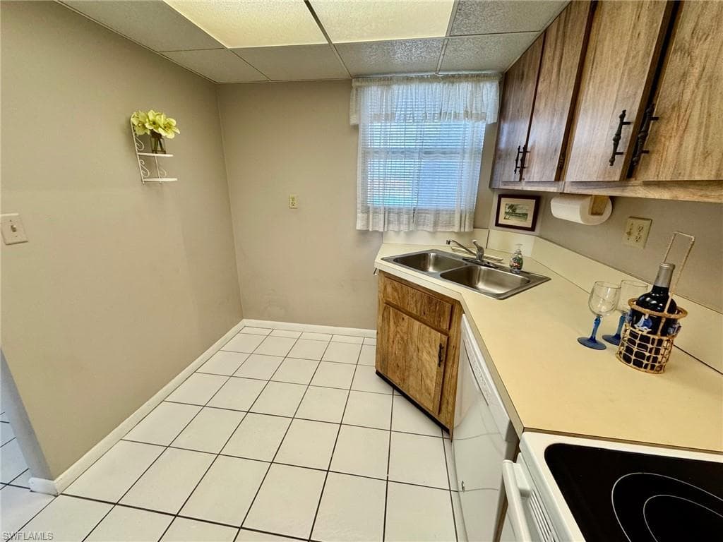190 Pebble Beach Blvd 304, Naples, FL 34113-12