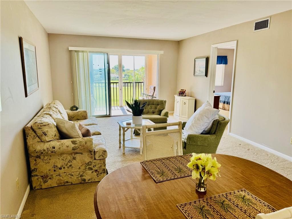 190 Pebble Beach Blvd 304, Naples, FL 34113-13