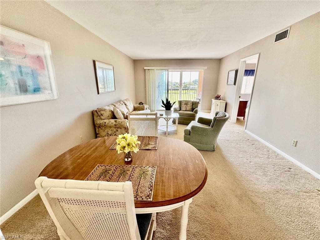 190 Pebble Beach Blvd 304, Naples, FL 34113-14