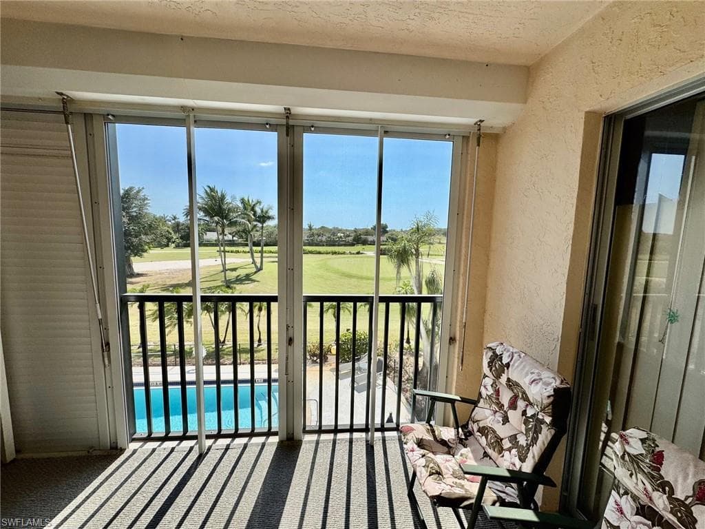 190 Pebble Beach Blvd 304, Naples, FL 34113-24