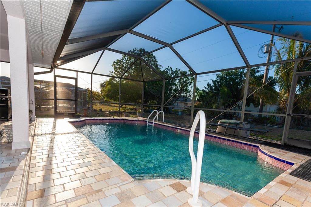 919 16th St, Cape Coral, FL 33990-35