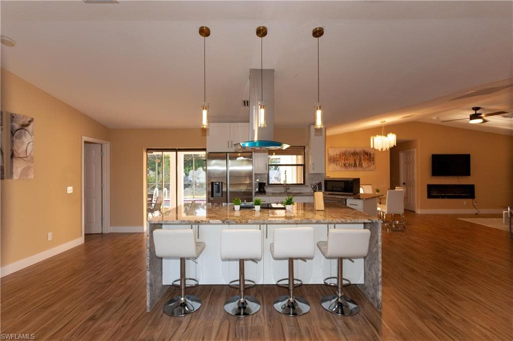 919 16th St, Cape Coral, FL 33990-4