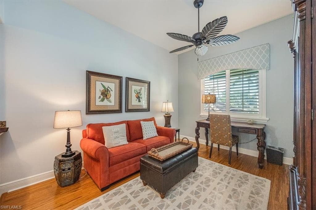 985 Sandpiper St I-206, Naples, FL 34102-14