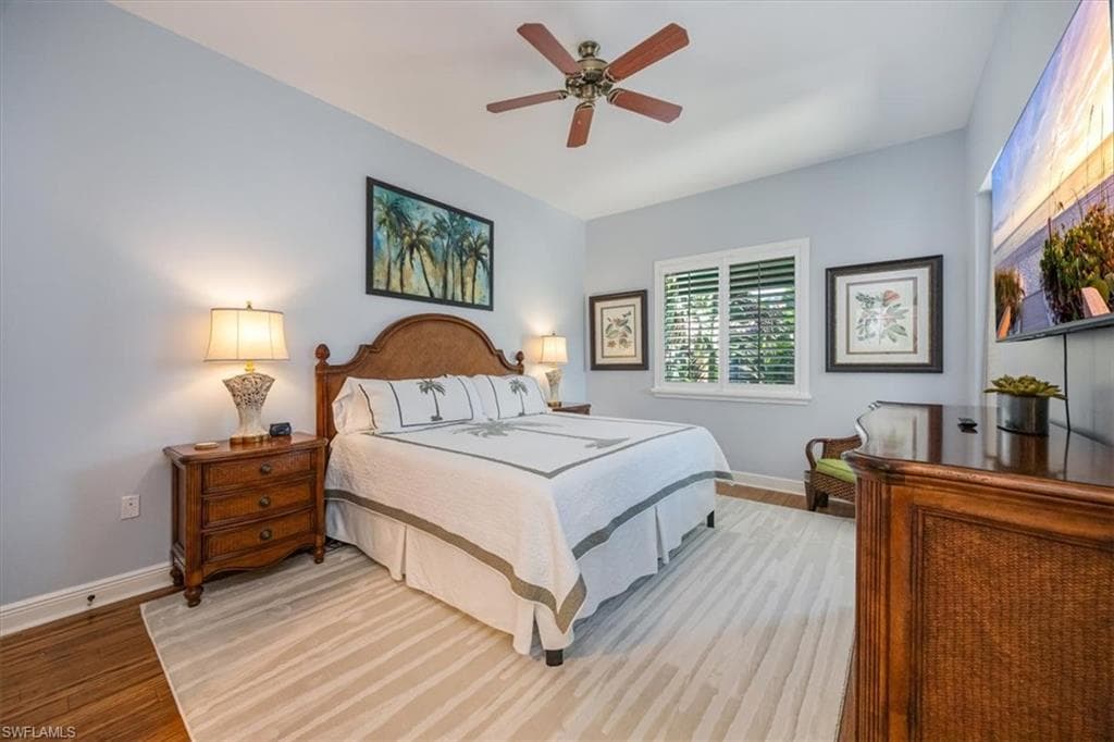 985 Sandpiper St I-206, Naples, FL 34102-18