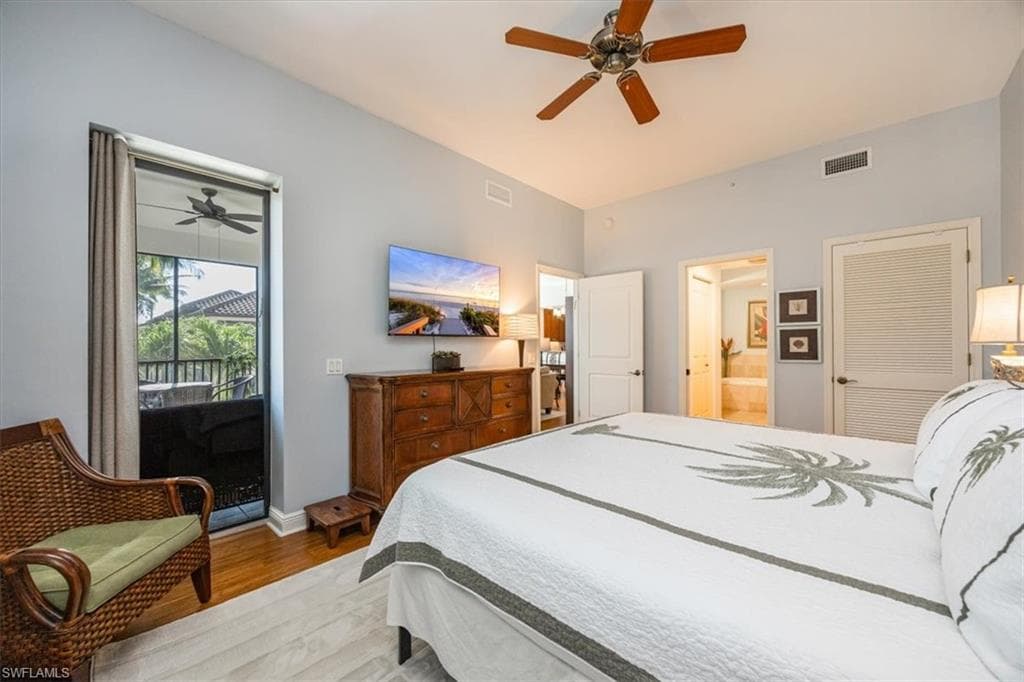 985 Sandpiper St I-206, Naples, FL 34102-19