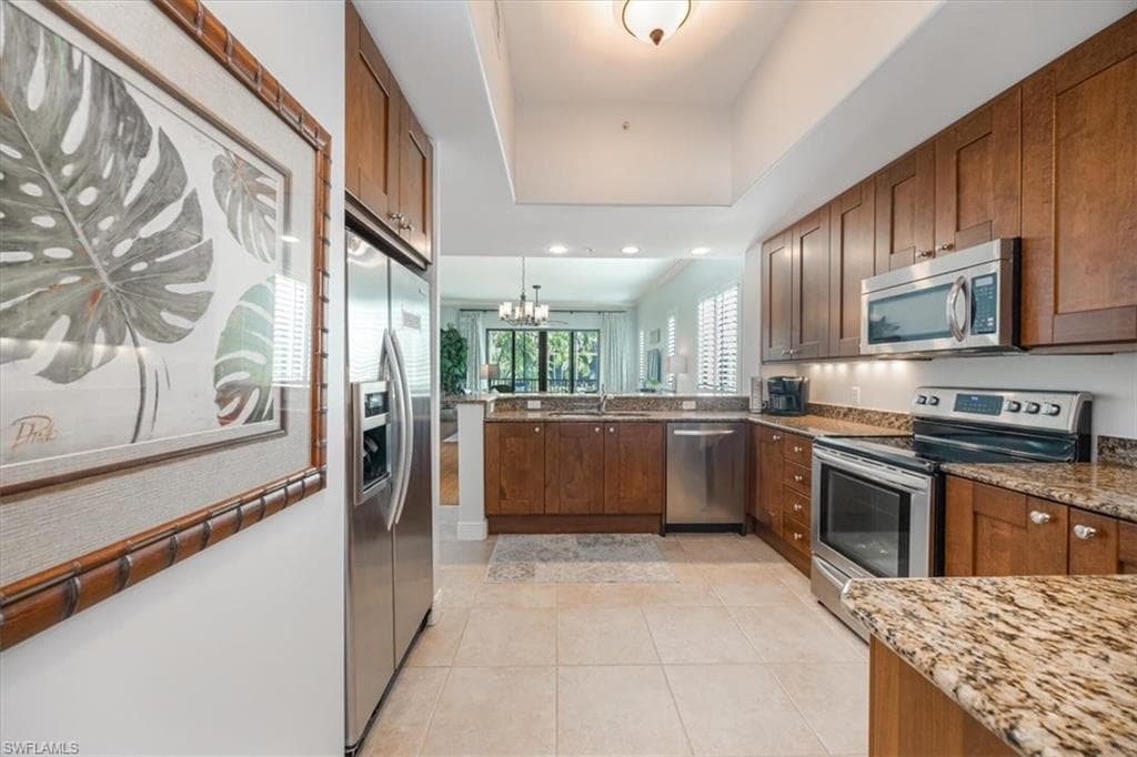 985 Sandpiper St I-206, Naples, FL 34102-7
