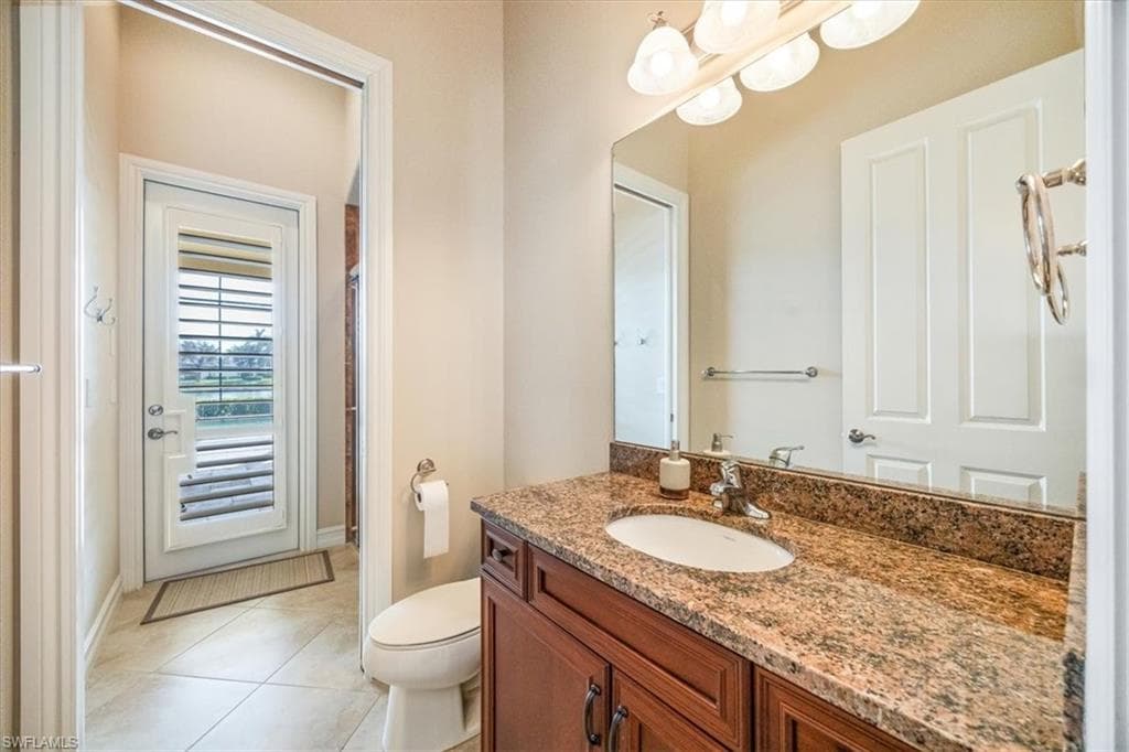 6504 Costa Cir, Naples, FL 34113-20