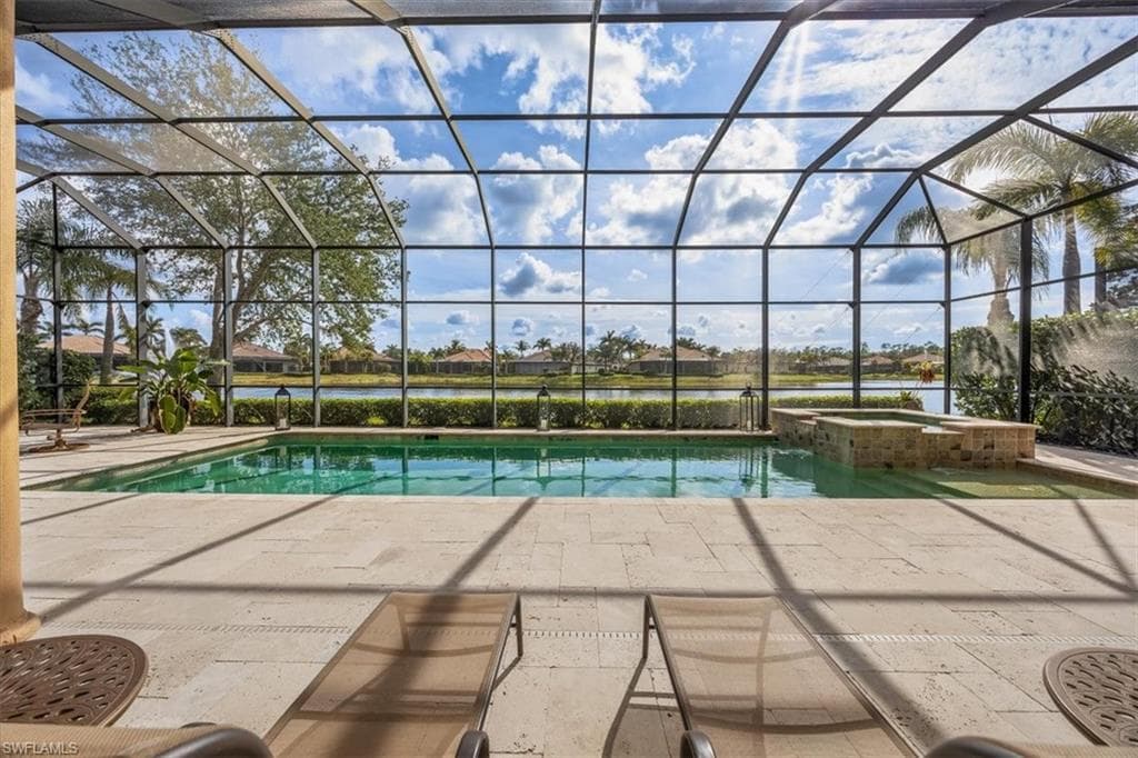 6504 Costa Cir, Naples, FL 34113-23