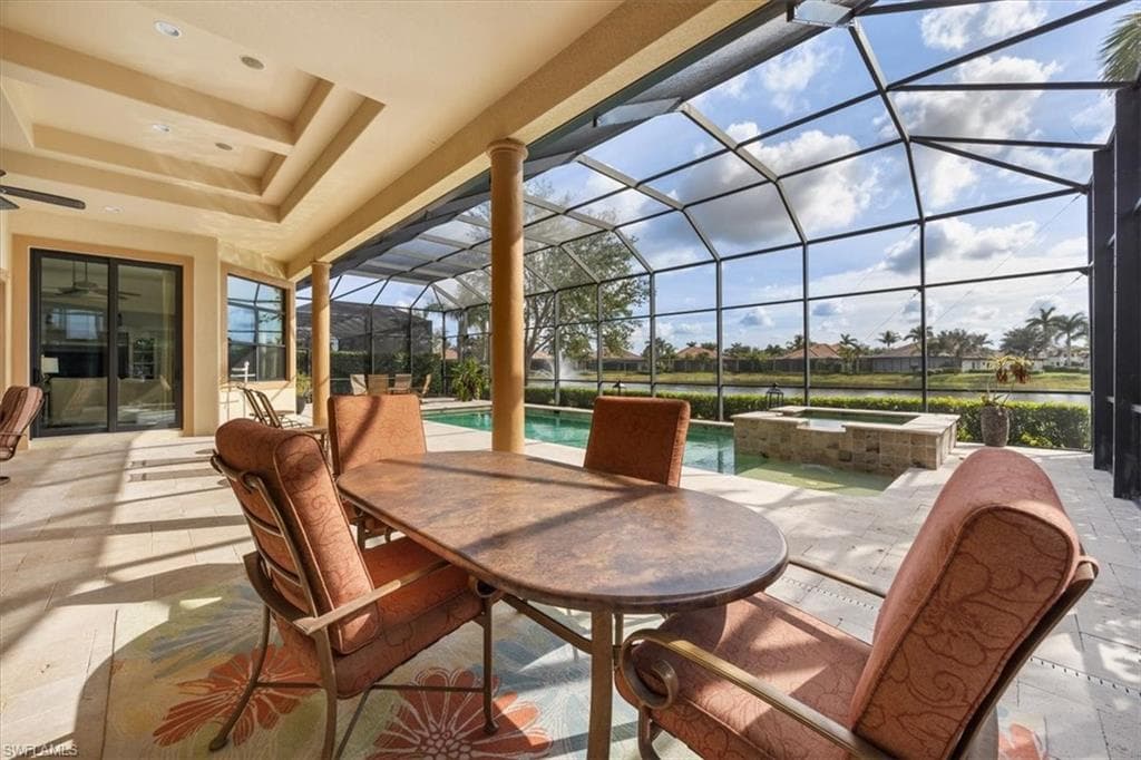 6504 Costa Cir, Naples, FL 34113-26