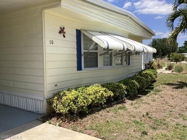 10 Le Mans Dr, Naples, FL 34112-2