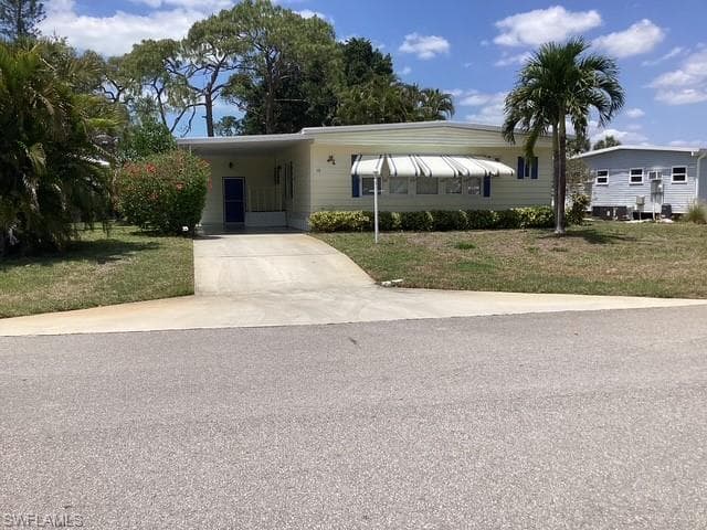 10 Le Mans Dr, Naples, FL 34112-8