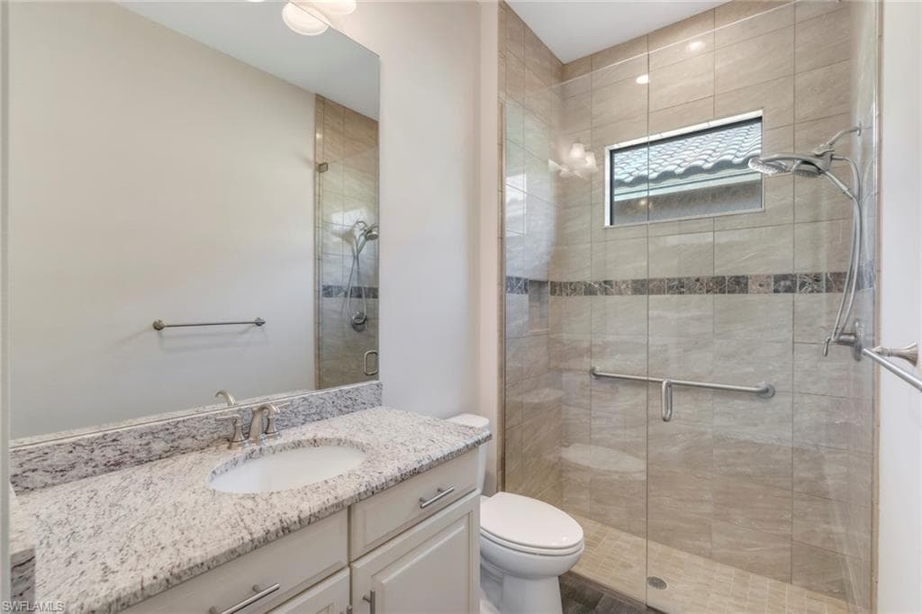 9276 Isla Bella Cir, Bonita Springs, FL 34135-29