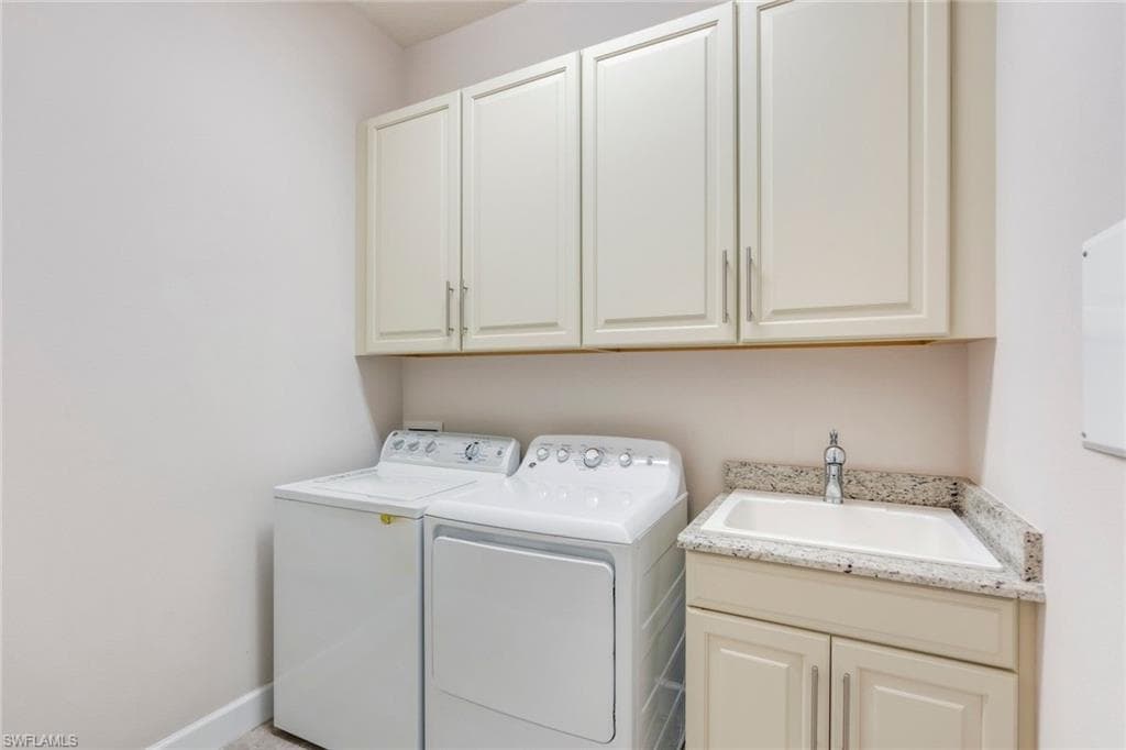 9276 Isla Bella Cir, Bonita Springs, FL 34135-32