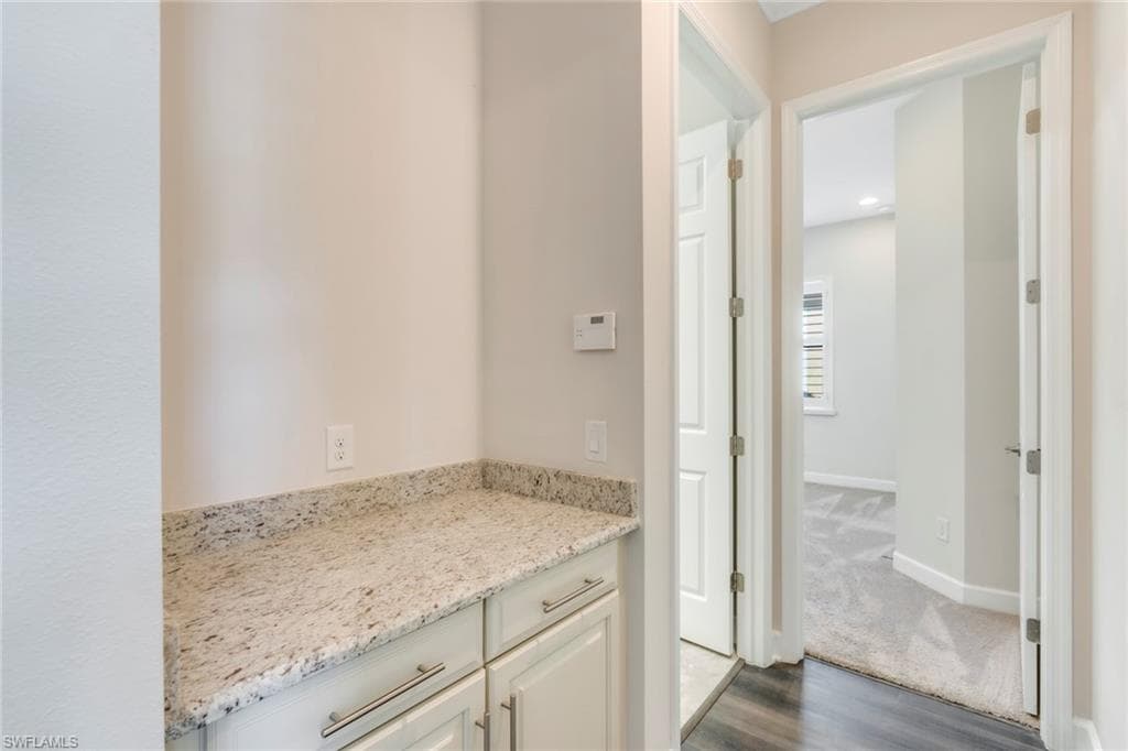 9276 Isla Bella Cir, Bonita Springs, FL 34135-33