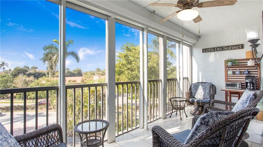 555 Park Shore Dr B411, Naples, FL 34103-23