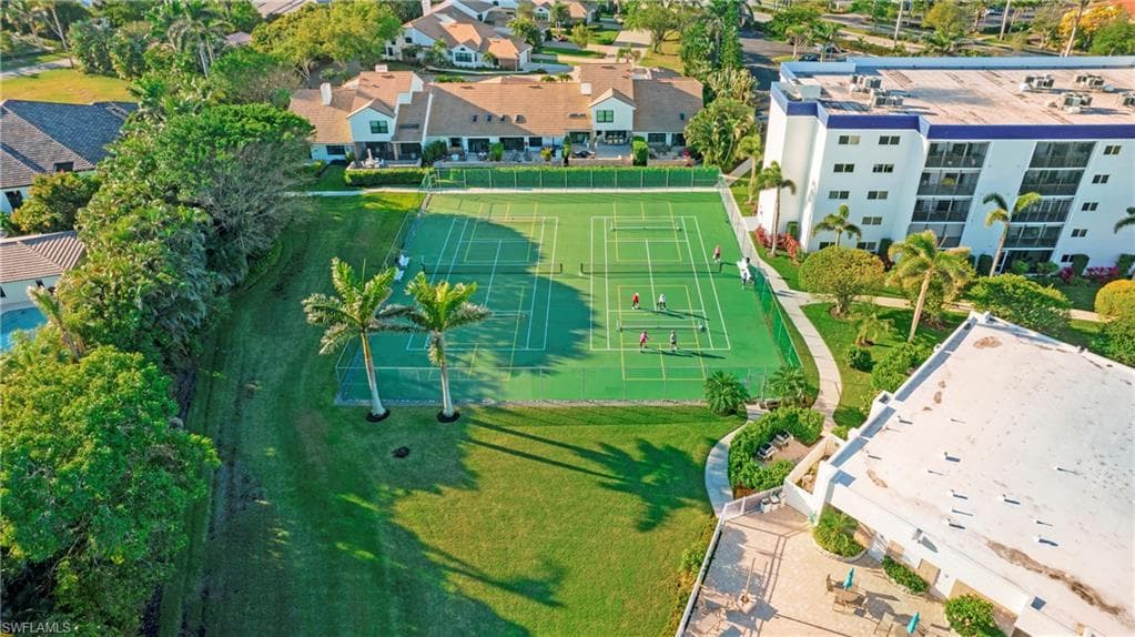 555 Park Shore Dr B411, Naples, FL 34103-27