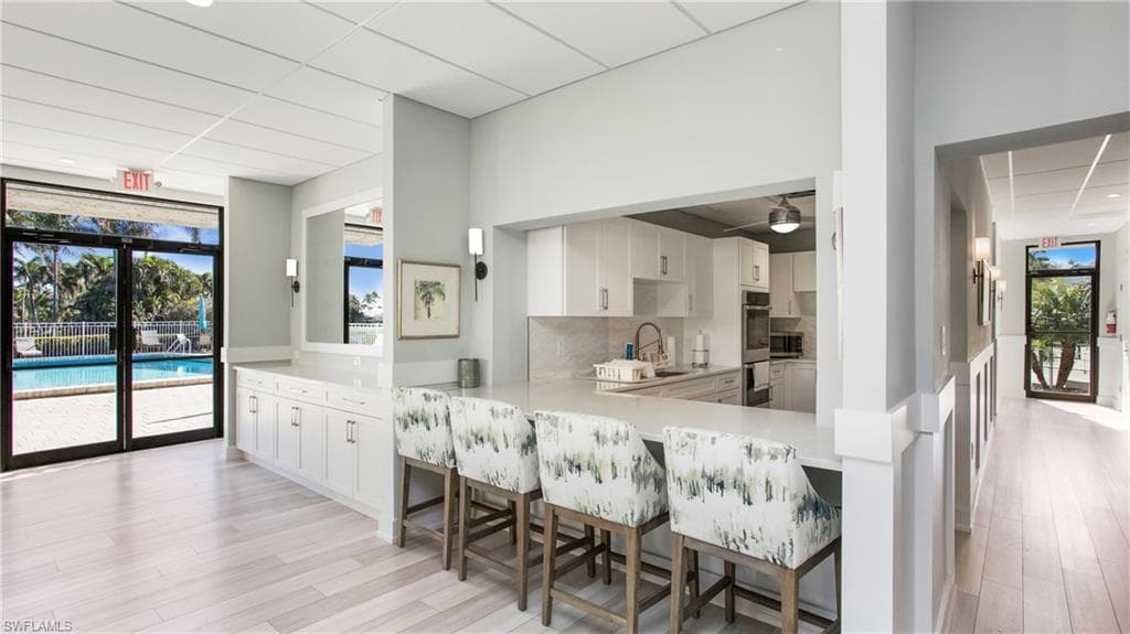 555 Park Shore Dr B411, Naples, FL 34103-32