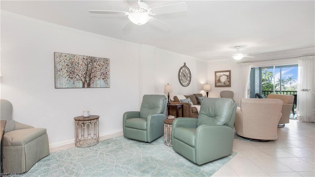 555 Park Shore Dr B411, Naples, FL 34103-4