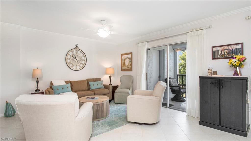 555 Park Shore Dr B411, Naples, FL 34103-8