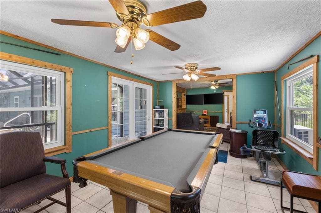 4925 Boxwood Way, Naples, FL 34116-31