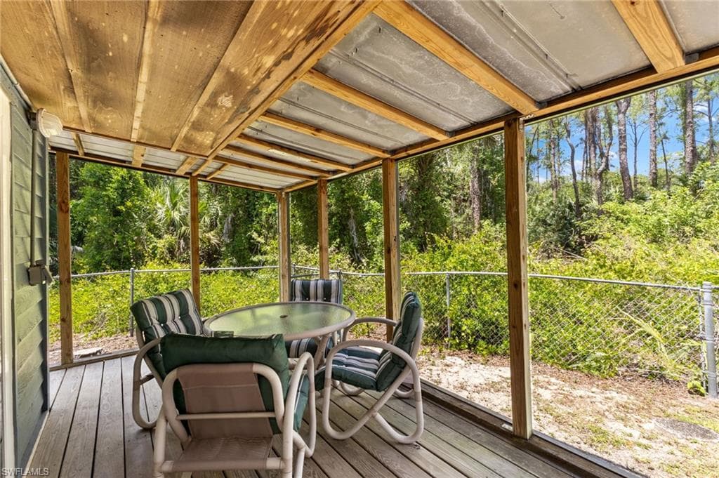 4925 Boxwood Way, Naples, FL 34116-35