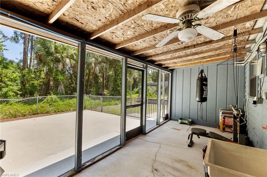 4925 Boxwood Way, Naples, FL 34116-36