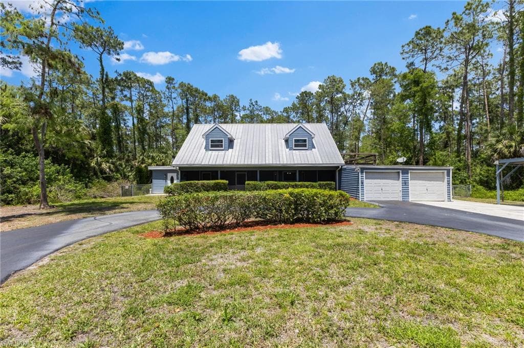 4925 Boxwood Way, Naples, FL 34116-43