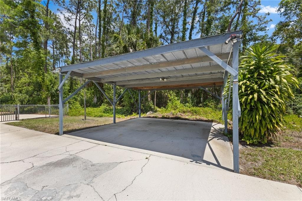 4925 Boxwood Way, Naples, FL 34116-44