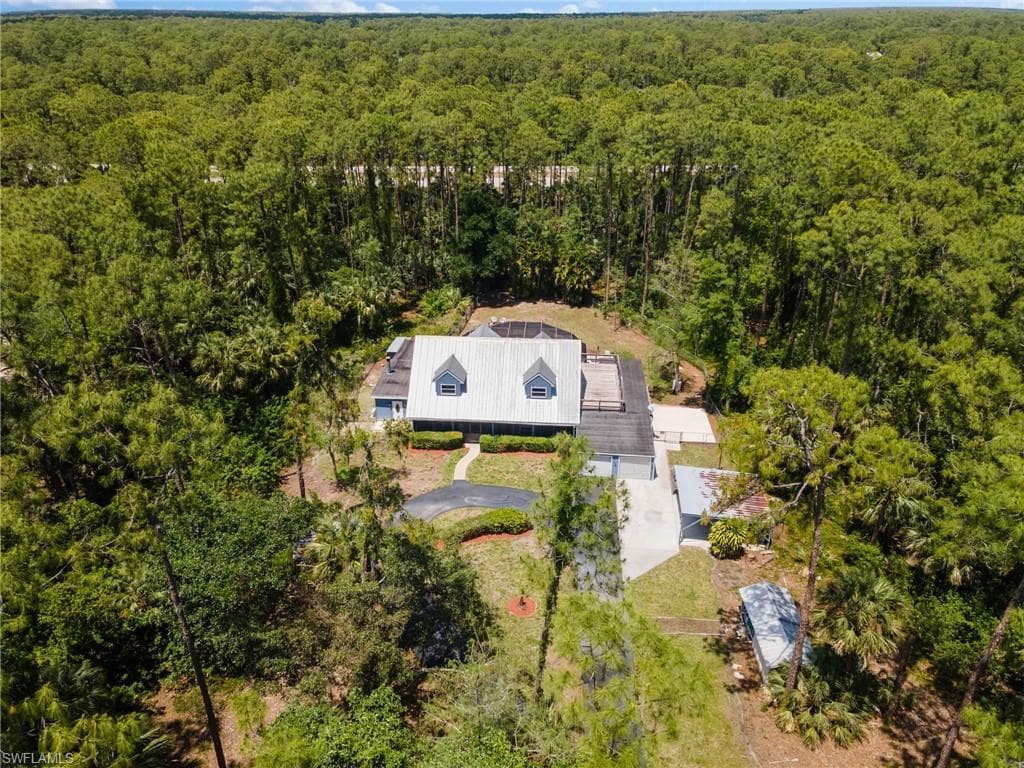 4925 Boxwood Way, Naples, FL 34116-48