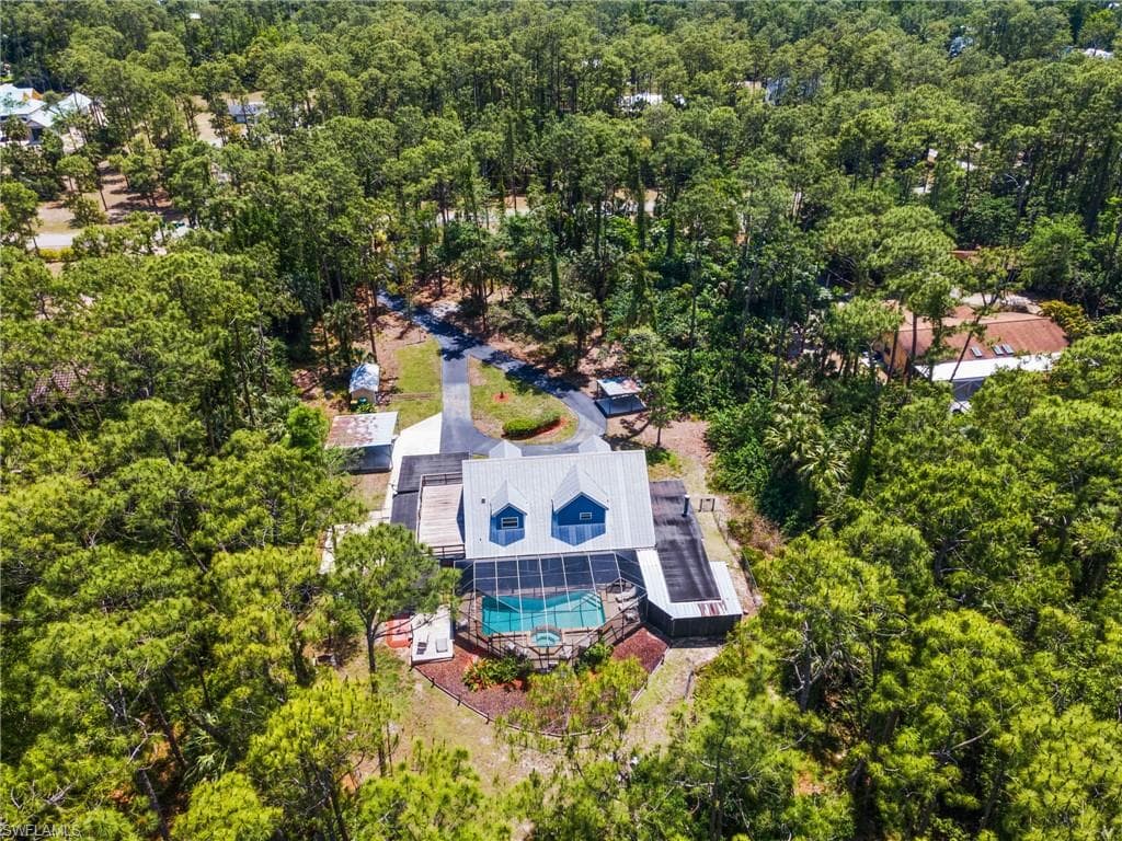 4925 Boxwood Way, Naples, FL 34116-49