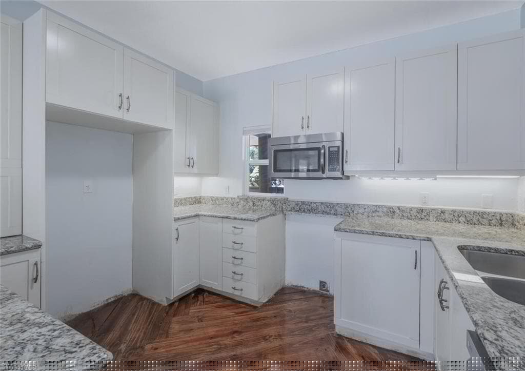 202 Allen Ave, Everglades City, FL 34139-13