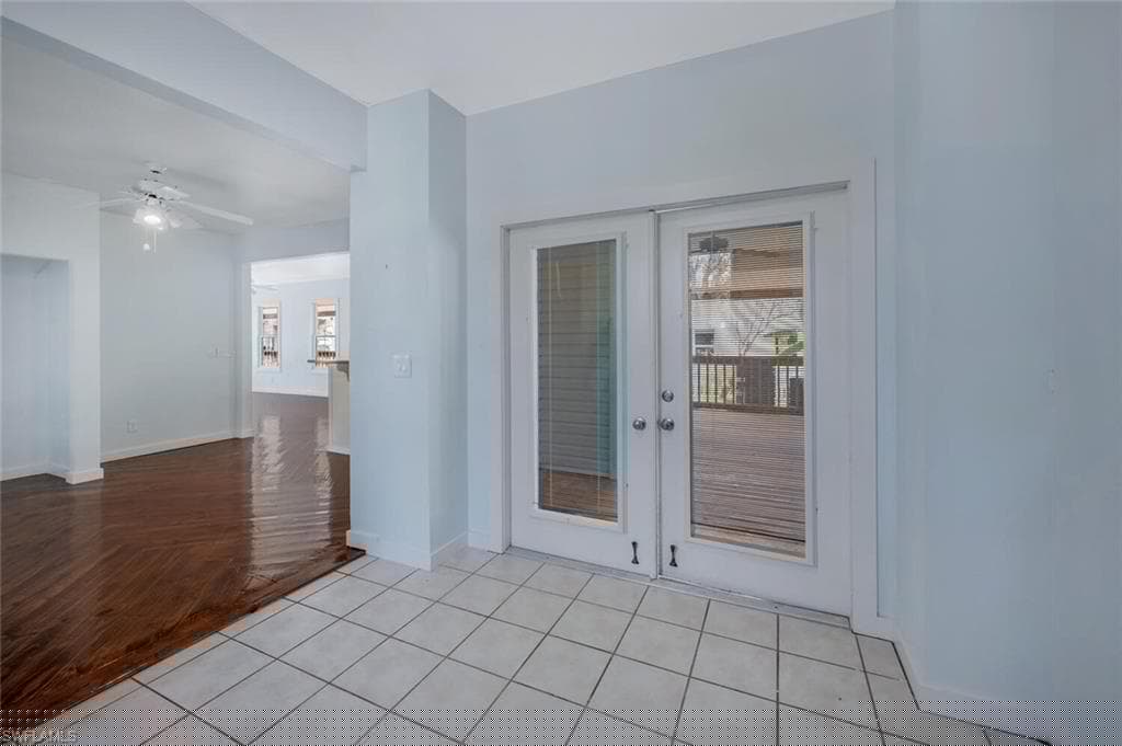 202 Allen Ave, Everglades City, FL 34139-21