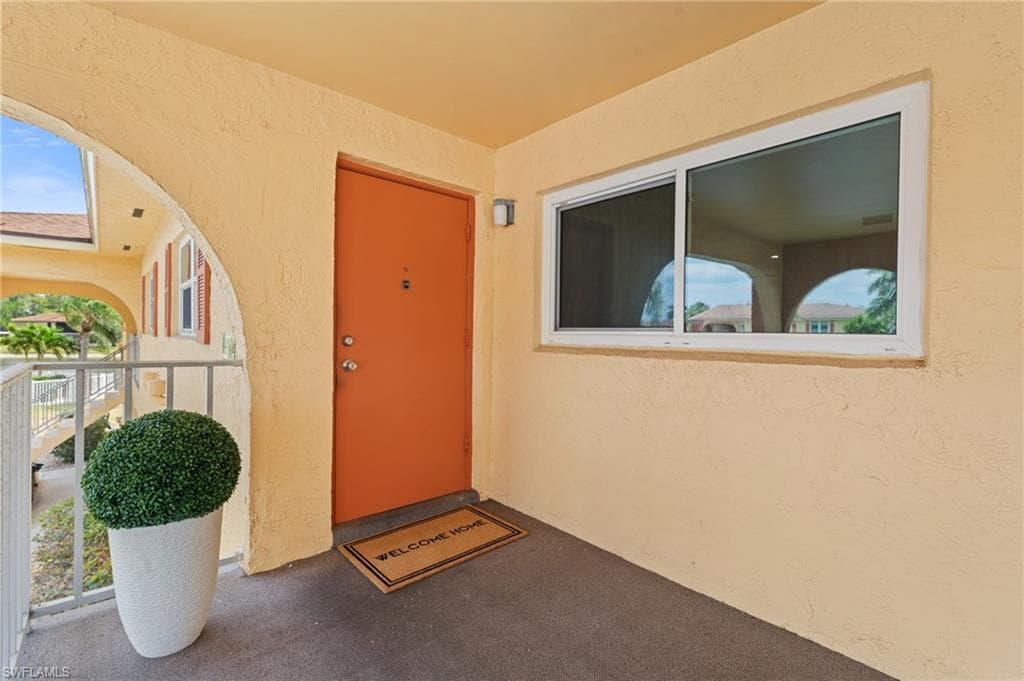 354 Charlemagne Blvd E204, Naples, FL 34112-27