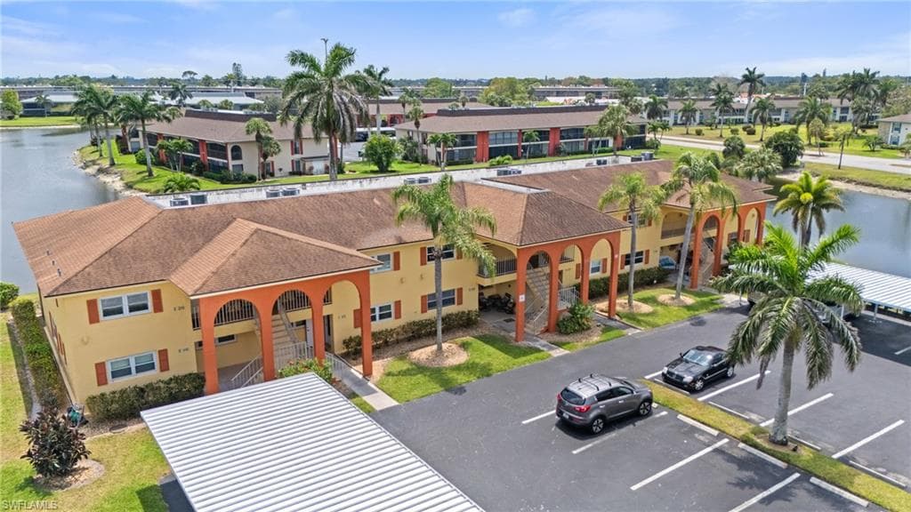 354 Charlemagne Blvd E204, Naples, FL 34112-28