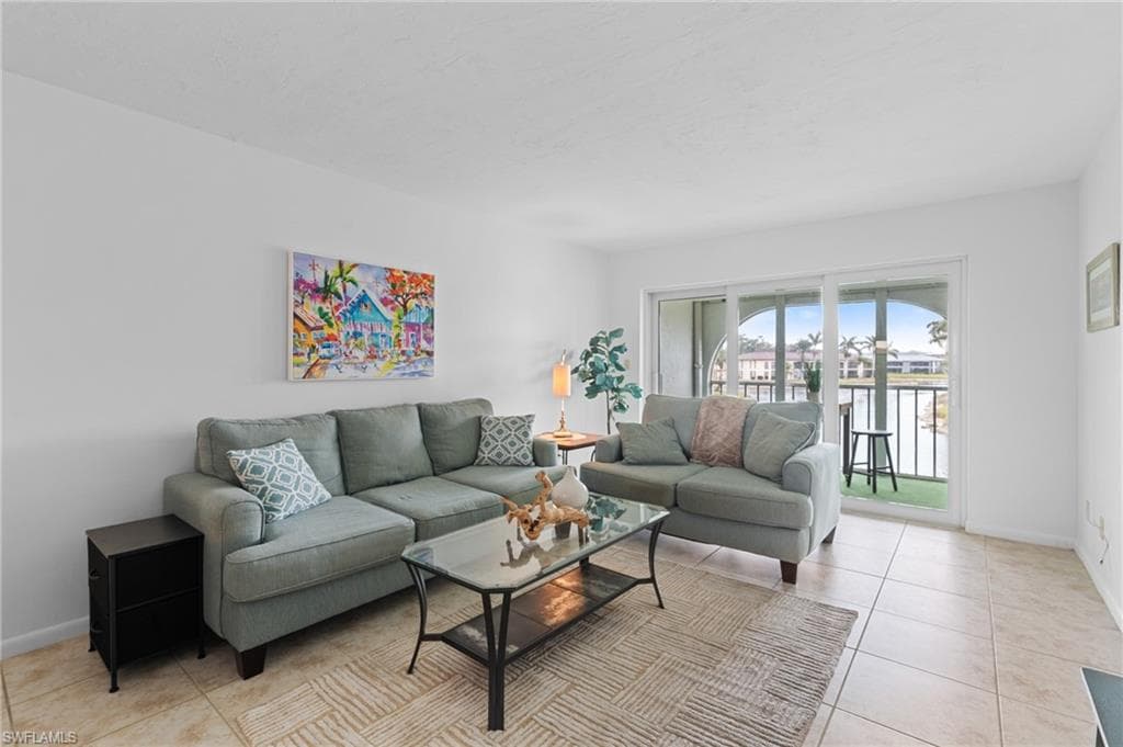 354 Charlemagne Blvd E204, Naples, FL 34112-3