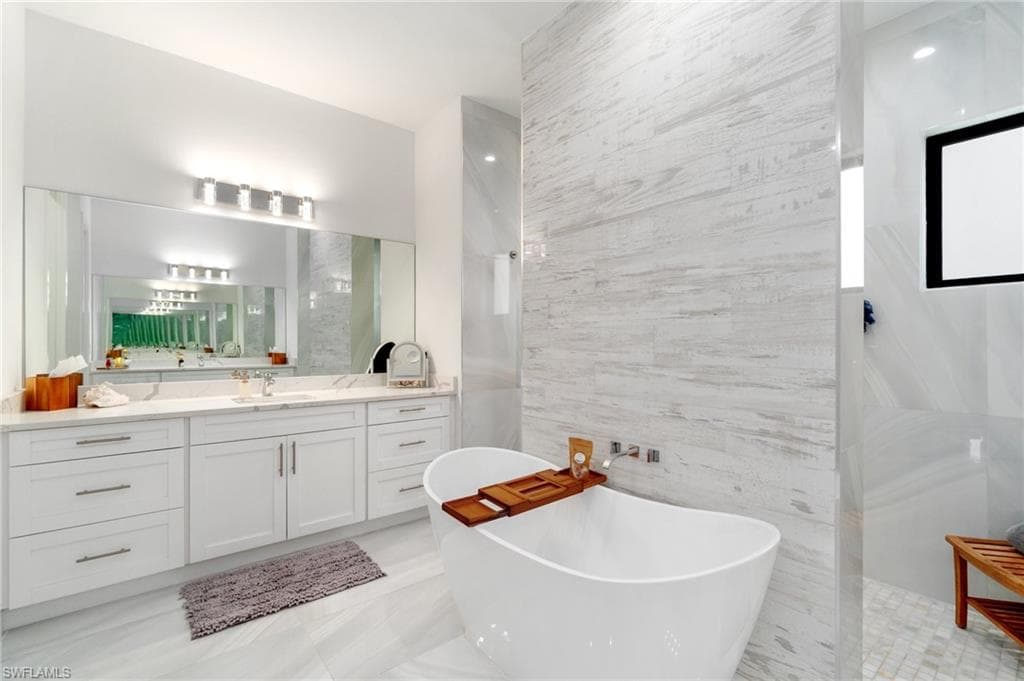 3160 Safe Harbor Dr, Naples, FL 34117-23