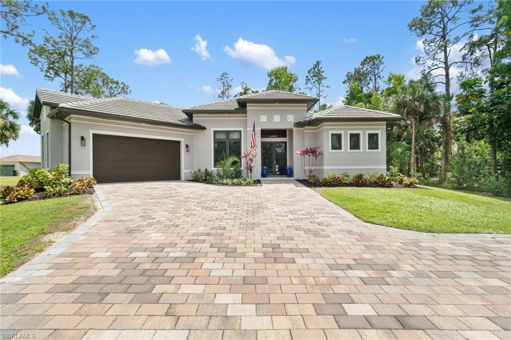 3160 Safe Harbor Dr, Naples, FL 34117-2