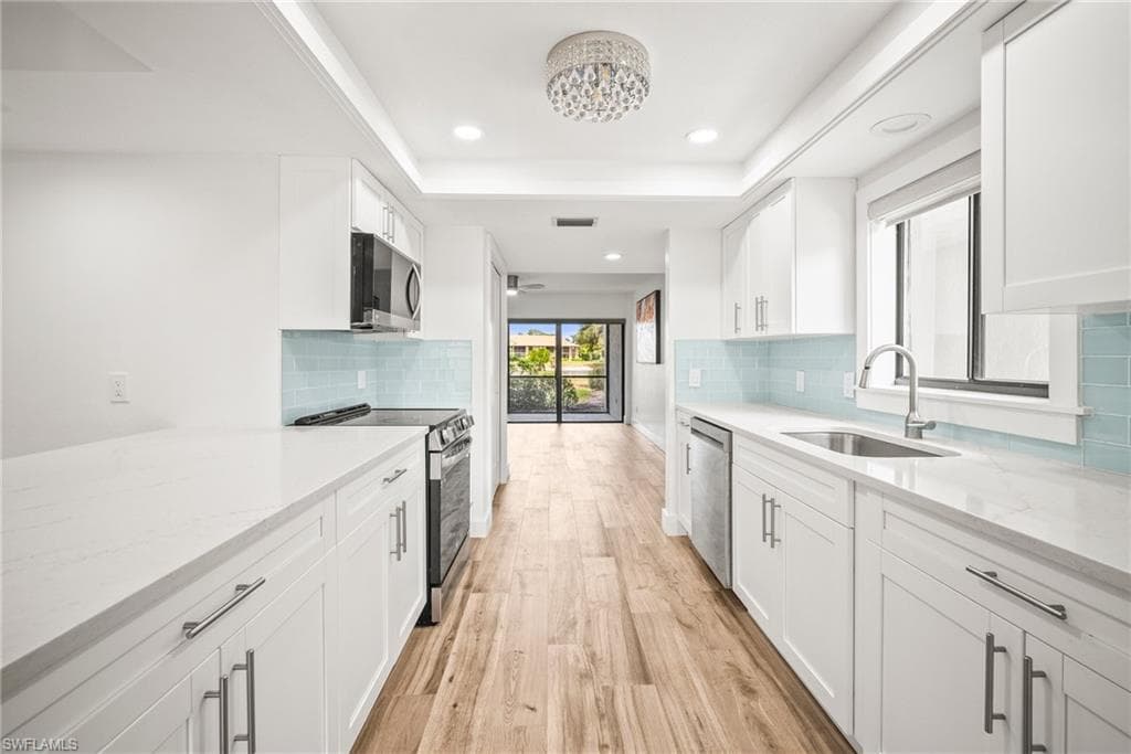 517 Lake Louise Cir 101, Naples, FL 34110-10