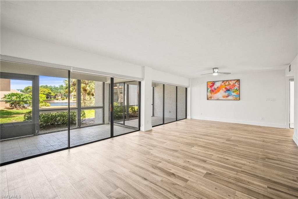517 Lake Louise Cir 101, Naples, FL 34110-14