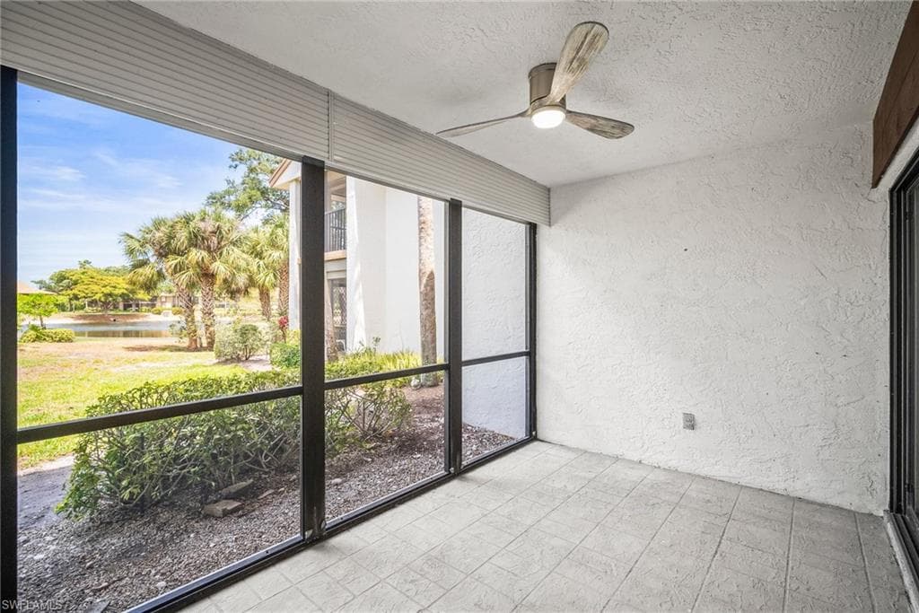 517 Lake Louise Cir 101, Naples, FL 34110-20