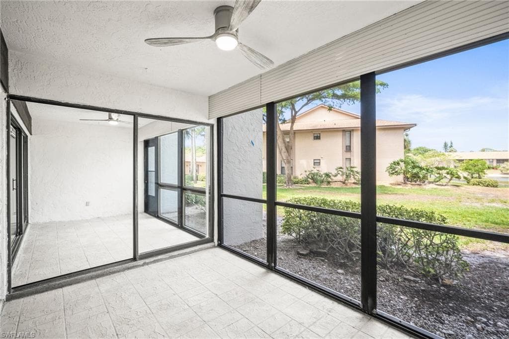 517 Lake Louise Cir 101, Naples, FL 34110-22